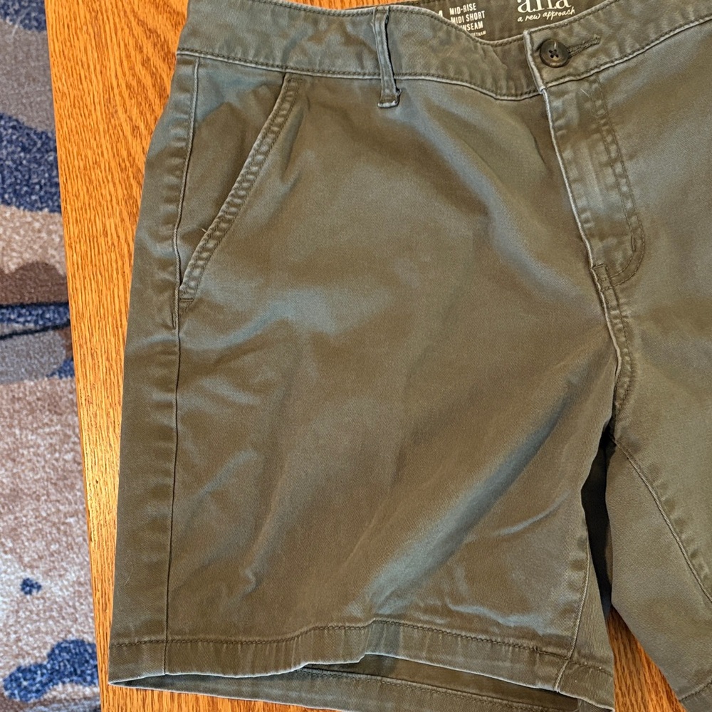 a.n.a Olive Green Women's Casual Shorts - Picture 4 of 7